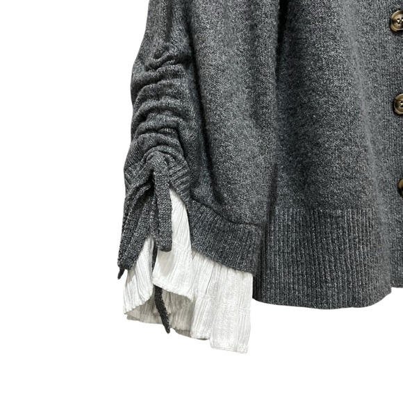 Sam Edelman XS Gray V Neck Button RUFFLED SLEEVES CARDIGAN SWEATER Vegan B4 - Picture 4 of 7
